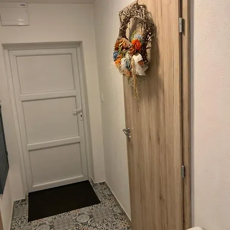 Nyaraló Modrá